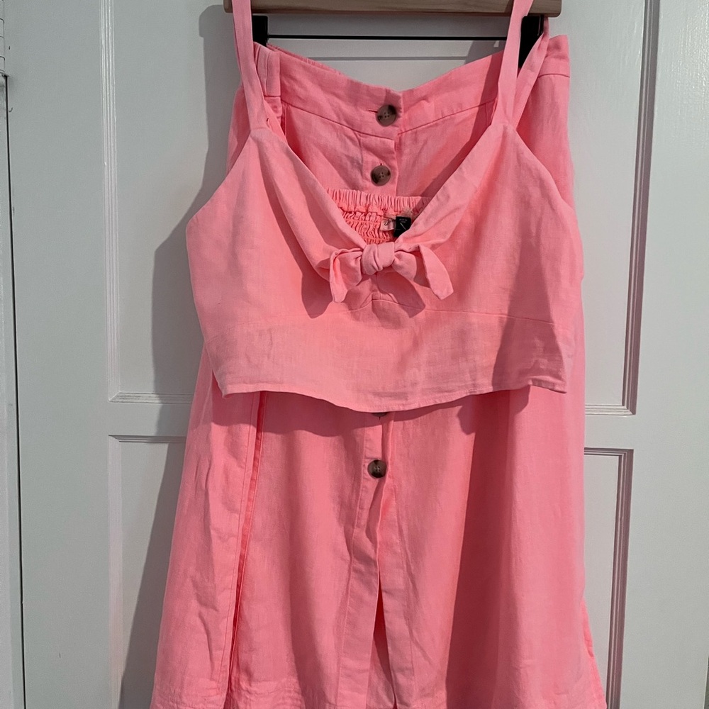 Universal Thread midi skirt with crop top set. Has pockets!
